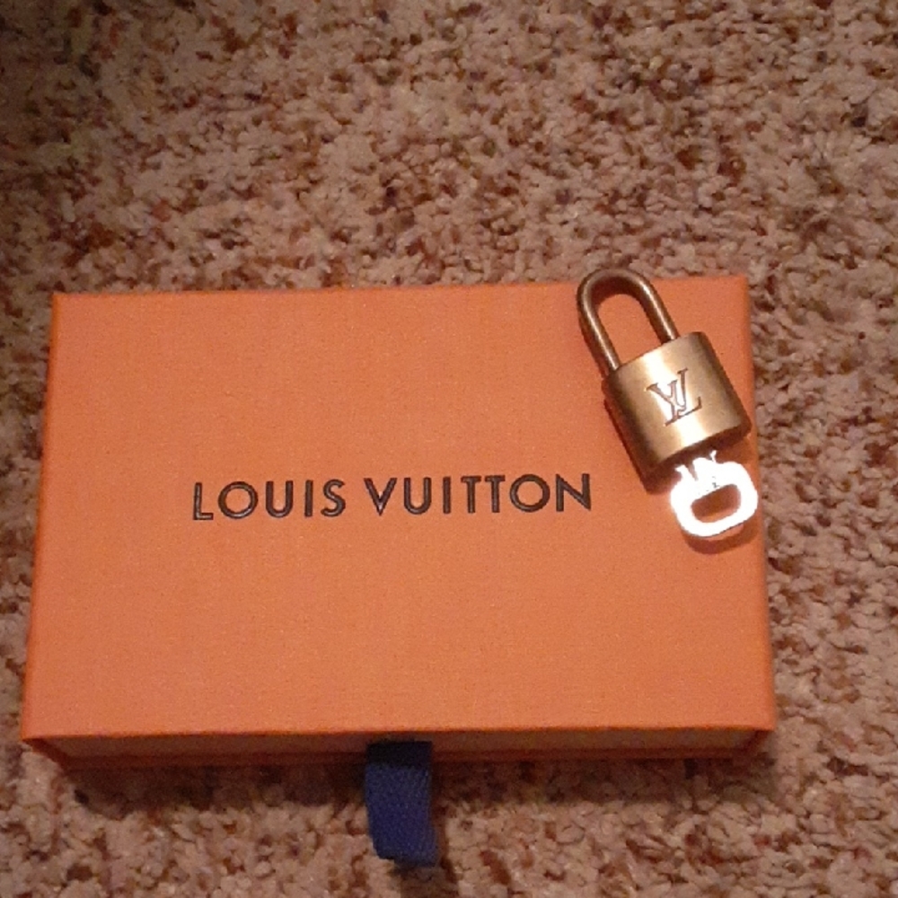 Euc! Louis Vuitton #304